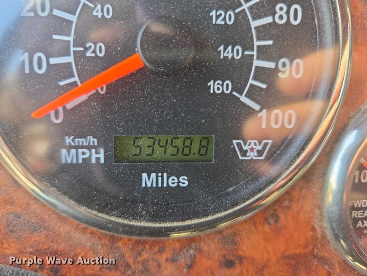 image for item DY1098 2010 Western Star 4900XL semi truck