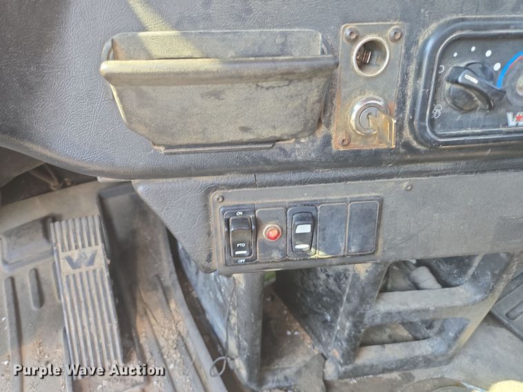 image for item DY1098 2010 Western Star 4900XL semi truck