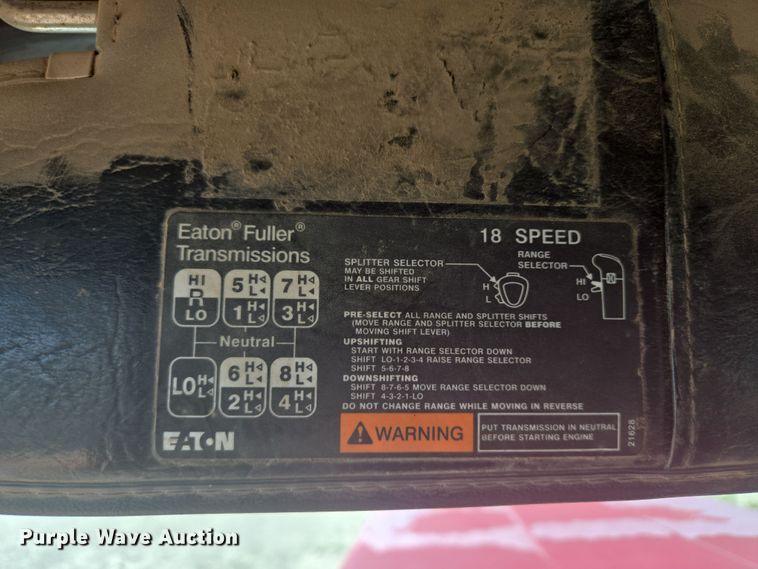 image for item DY1098 2010 Western Star 4900XL semi truck