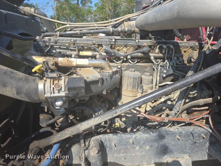 image for item DY1098 2010 Western Star 4900XL semi truck