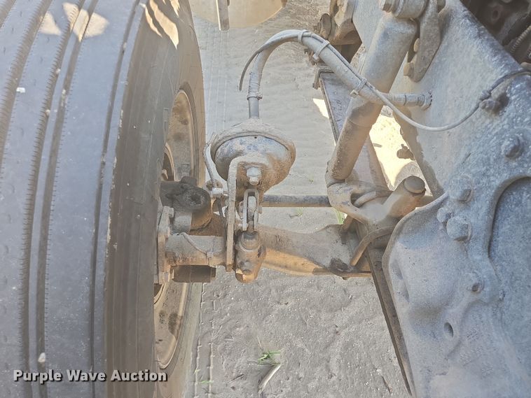 image for item DY1098 2010 Western Star 4900XL semi truck