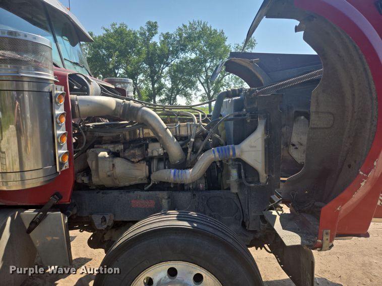 image for item DY1098 2010 Western Star 4900XL semi truck