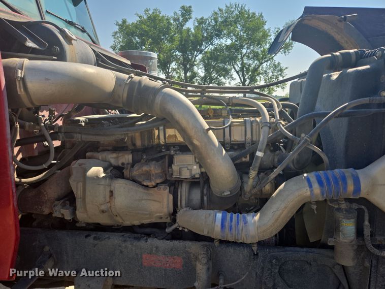 image for item DY1098 2010 Western Star 4900XL semi truck