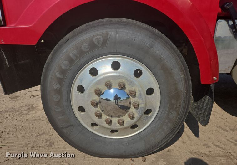 image for item DY1098 2010 Western Star 4900XL semi truck