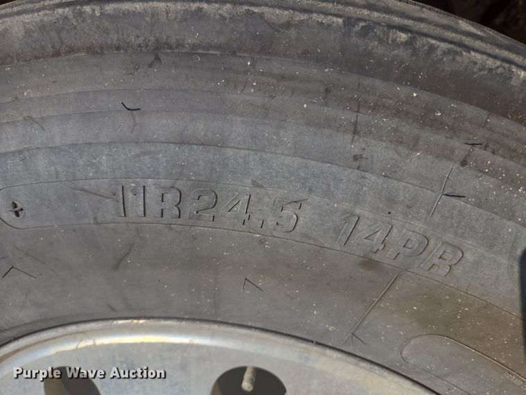 image for item DY1098 2010 Western Star 4900XL semi truck