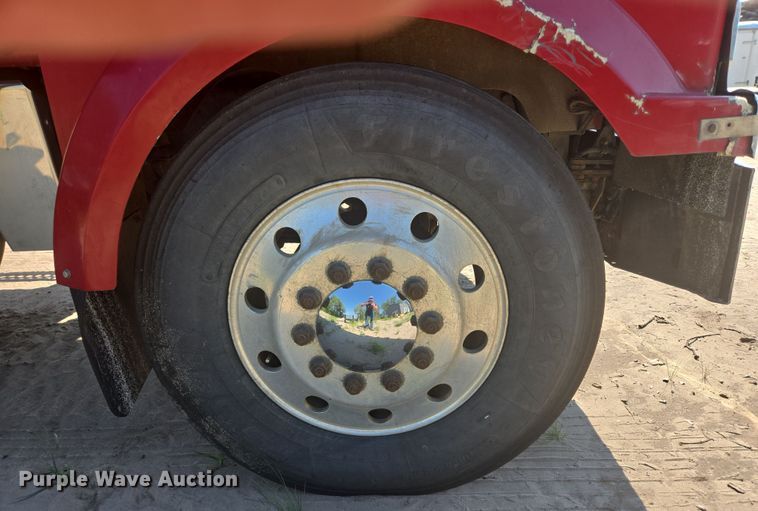 image for item DY1098 2010 Western Star 4900XL semi truck