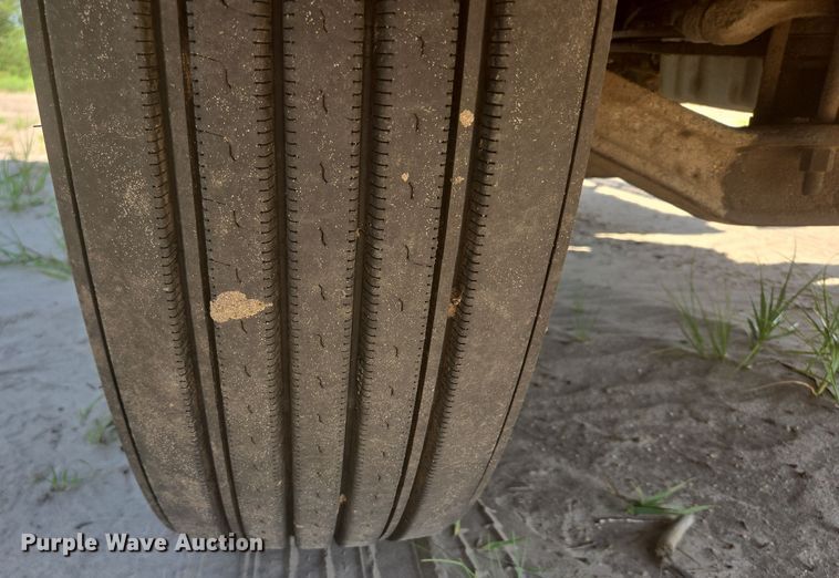 image for item DY1098 2010 Western Star 4900XL semi truck