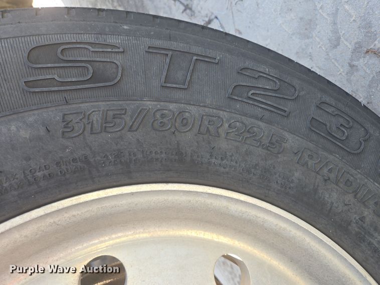 image for item DY1098 2010 Western Star 4900XL semi truck