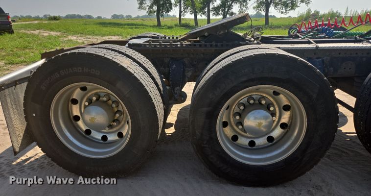 image for item DY1098 2010 Western Star 4900XL semi truck