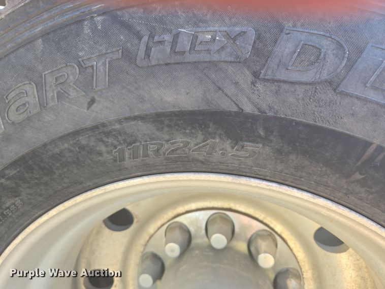 image for item DY1098 2010 Western Star 4900XL semi truck