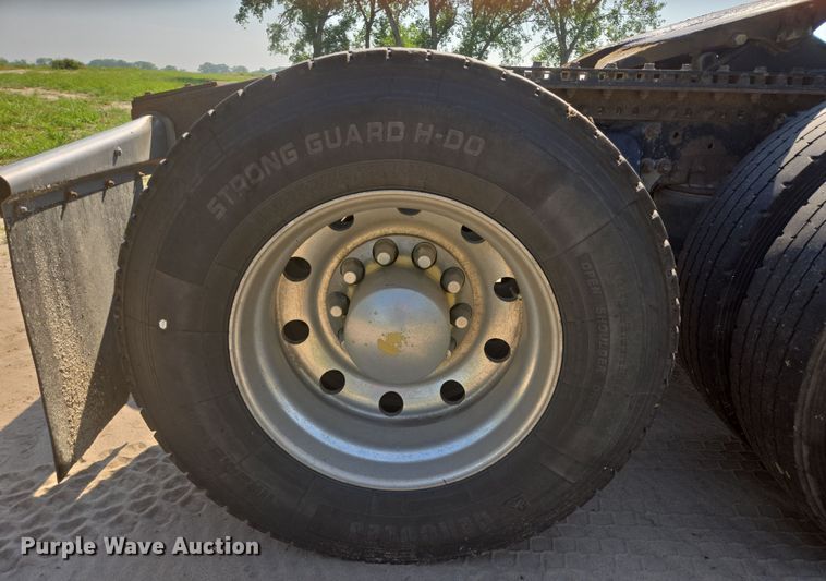 image for item DY1098 2010 Western Star 4900XL semi truck