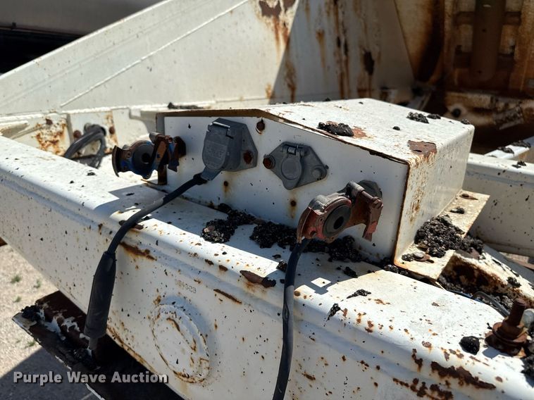 image for item DZ8534 1999 Ranch Manufacturing Co. bottom dump trailer