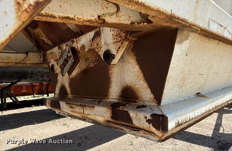 image for item DZ8534 1999 Ranch Manufacturing Co. bottom dump trailer