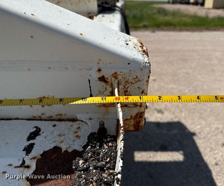 image for item DZ8534 1999 Ranch Manufacturing Co. bottom dump trailer