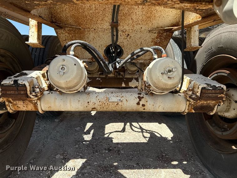 image for item DZ8534 1999 Ranch Manufacturing Co. bottom dump trailer