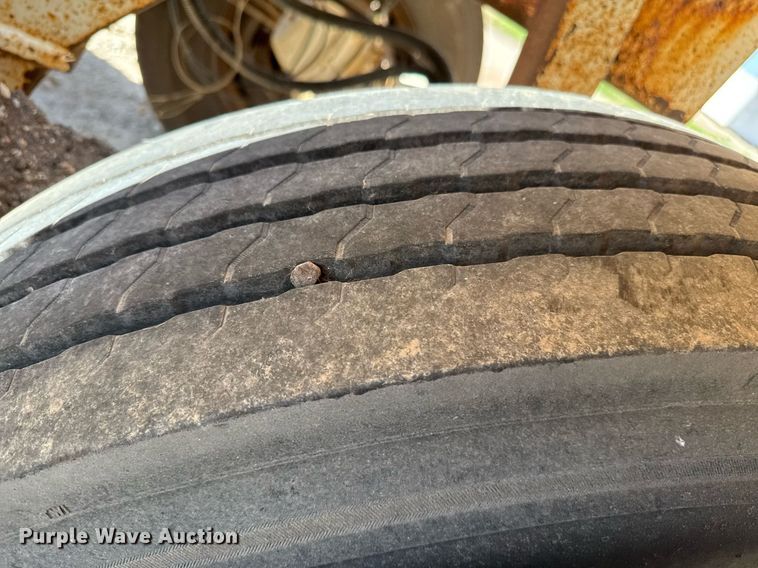 image for item DZ8534 1999 Ranch Manufacturing Co. bottom dump trailer