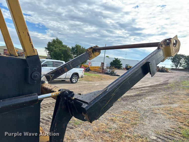 image for item DZ8738 1997 Vermeer Flex track 114 vibratory cable plow