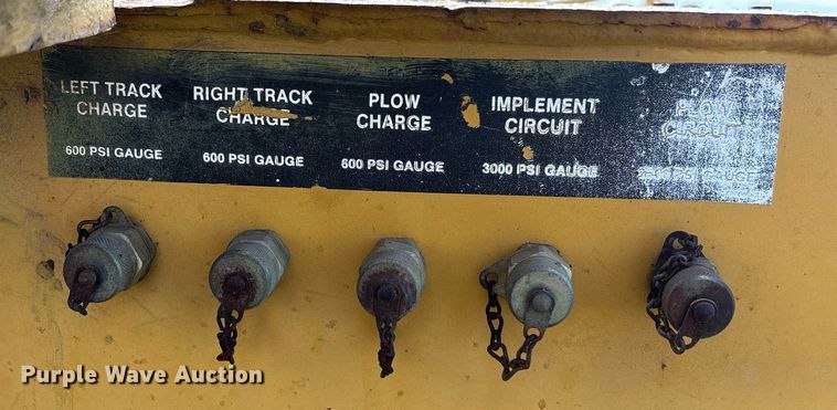 image for item DZ8738 1997 Vermeer Flex track 114 vibratory cable plow