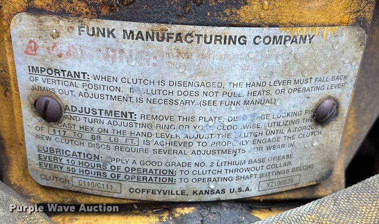 image for item DZ8738 1997 Vermeer Flex track 114 vibratory cable plow