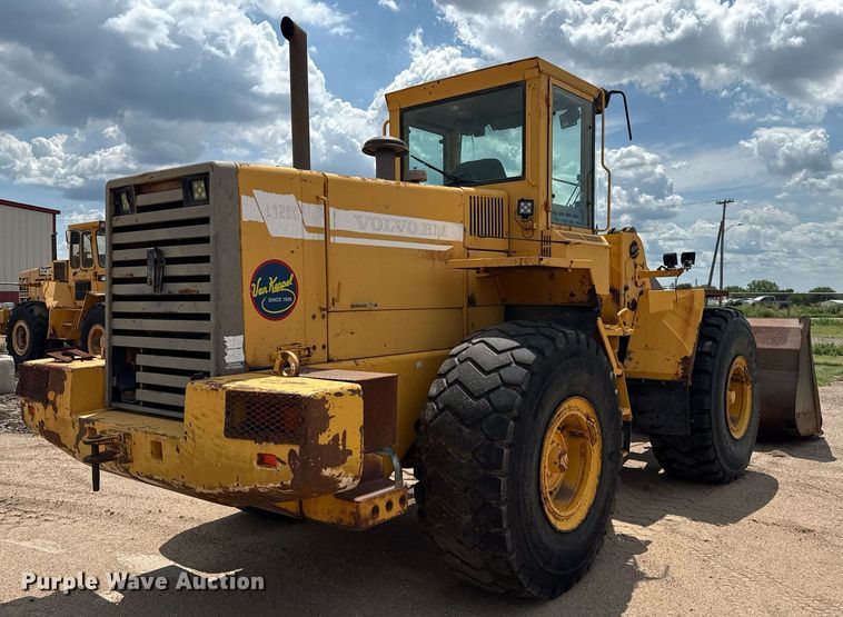image for item DZ8758 1996 Volvo L120C wheel loader