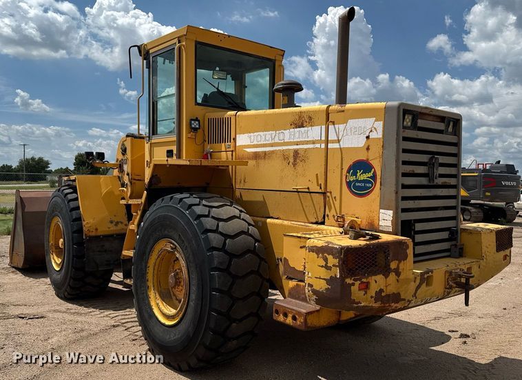 image for item DZ8758 1996 Volvo L120C wheel loader