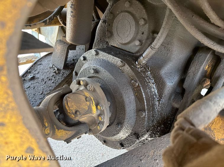 image for item DZ8758 1996 Volvo L120C wheel loader