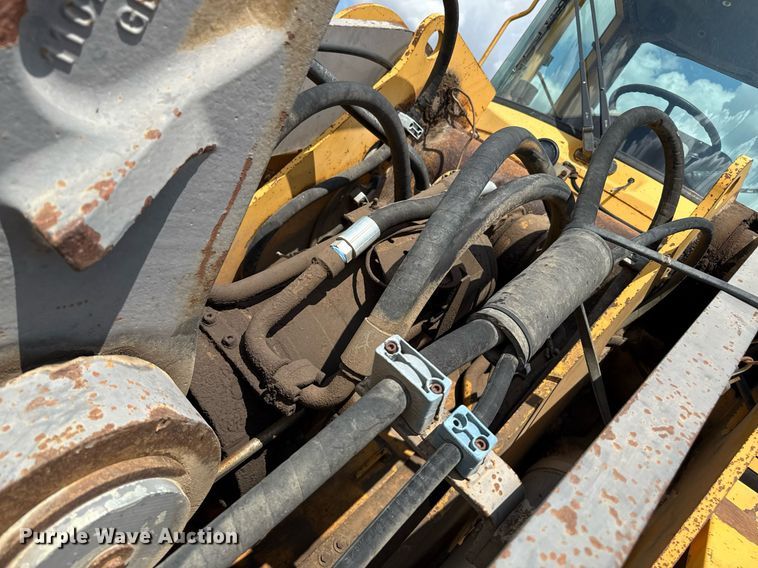 image for item DZ8758 1996 Volvo L120C wheel loader