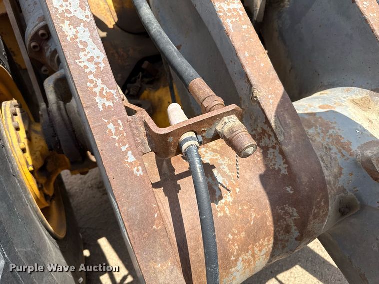 image for item DZ8758 1996 Volvo L120C wheel loader