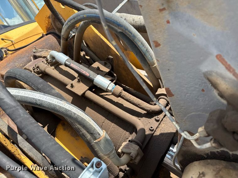 image for item DZ8758 1996 Volvo L120C wheel loader