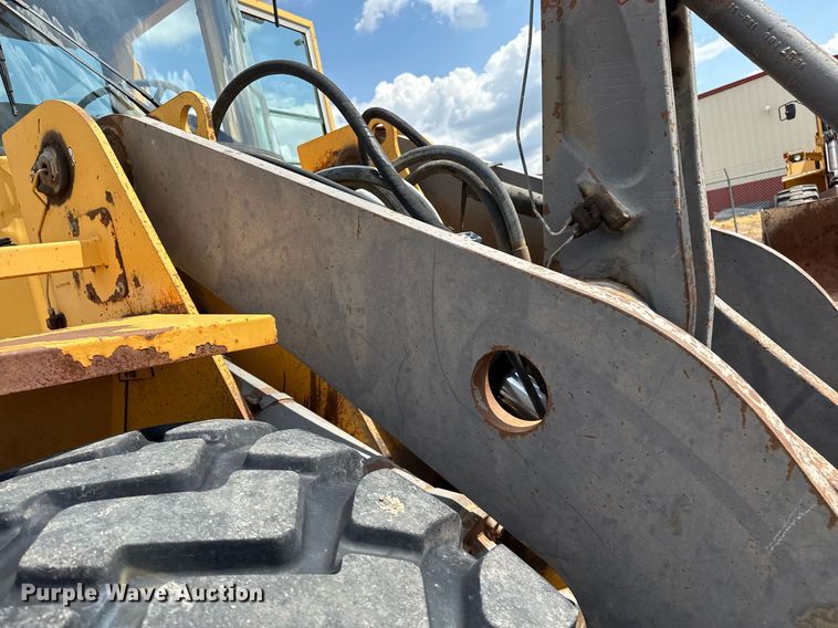 image for item DZ8758 1996 Volvo L120C wheel loader