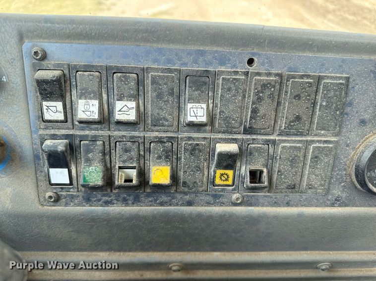 image for item DZ8758 1996 Volvo L120C wheel loader