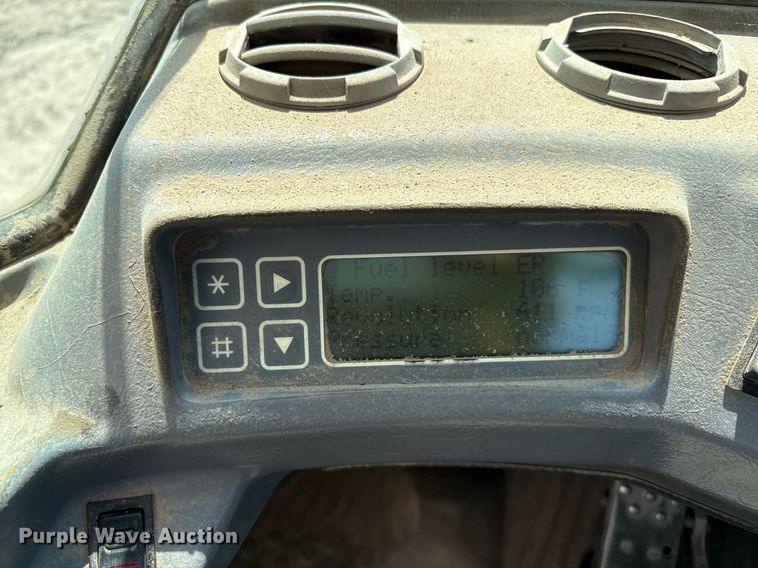 image for item DZ8758 1996 Volvo L120C wheel loader