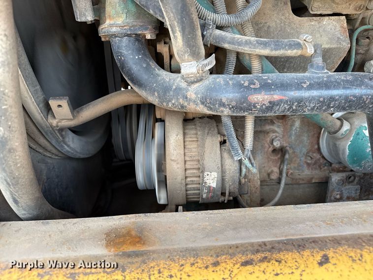 image for item DZ8758 1996 Volvo L120C wheel loader