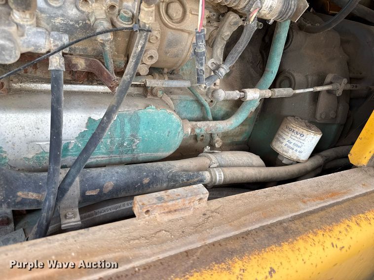 image for item DZ8758 1996 Volvo L120C wheel loader