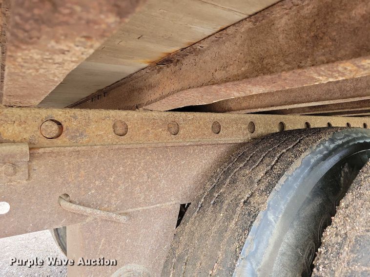 image for item EA2471 1995 Trailmobile C1JA-1RAL dry van trailer