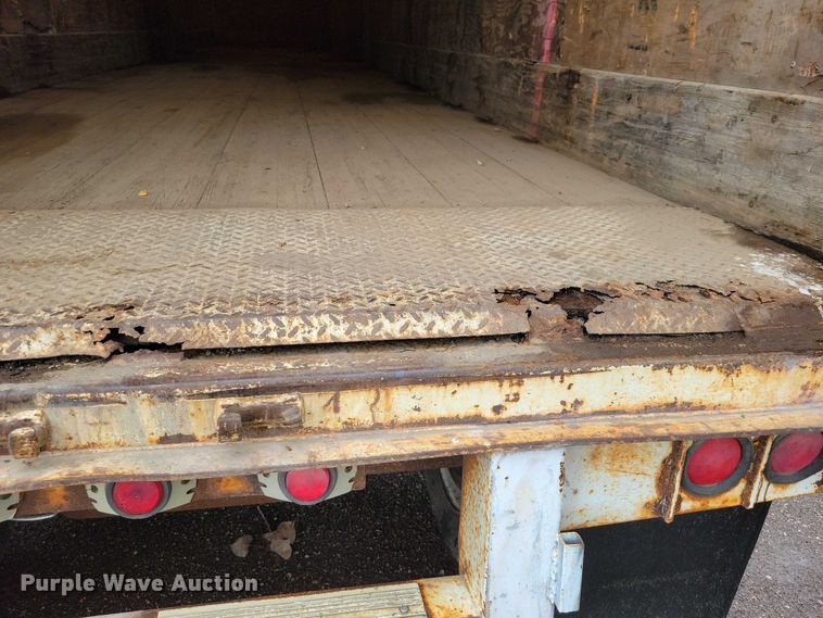 image for item EA2471 1995 Trailmobile C1JA-1RAL dry van trailer