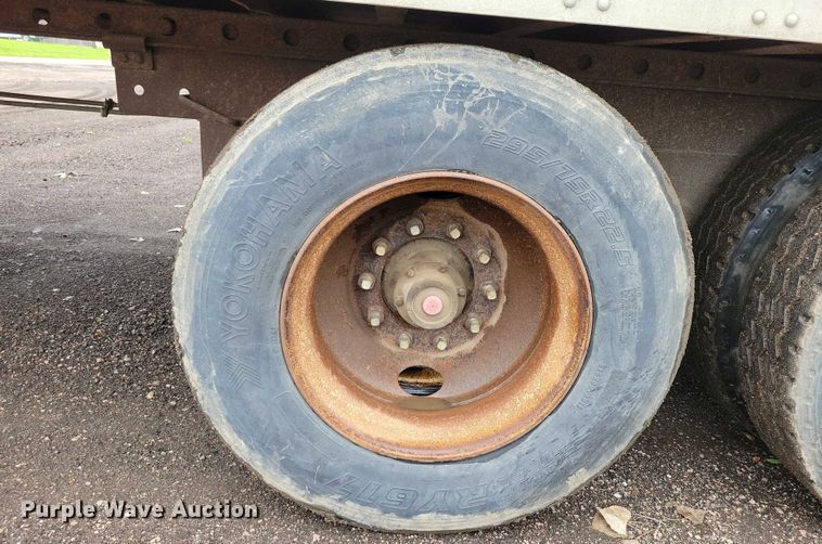 image for item EA2471 1995 Trailmobile C1JA-1RAL dry van trailer