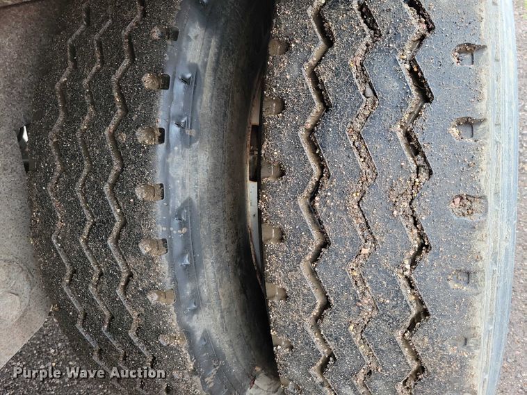 image for item EA2471 1995 Trailmobile C1JA-1RAL dry van trailer