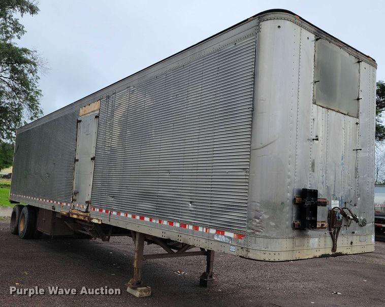 image for item EA2472 1977 Fruehauf FB8-F2-42-CST dry van trailer