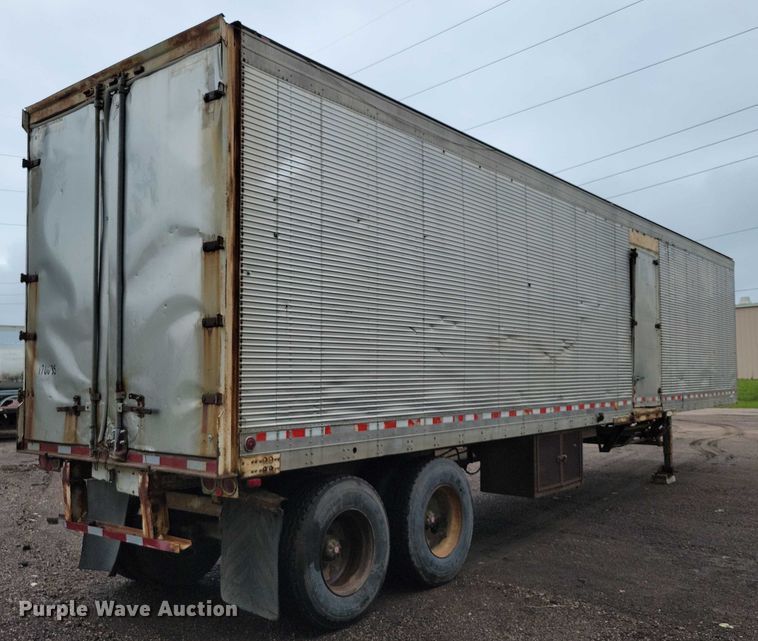 image for item EA2472 1977 Fruehauf FB8-F2-42-CST dry van trailer