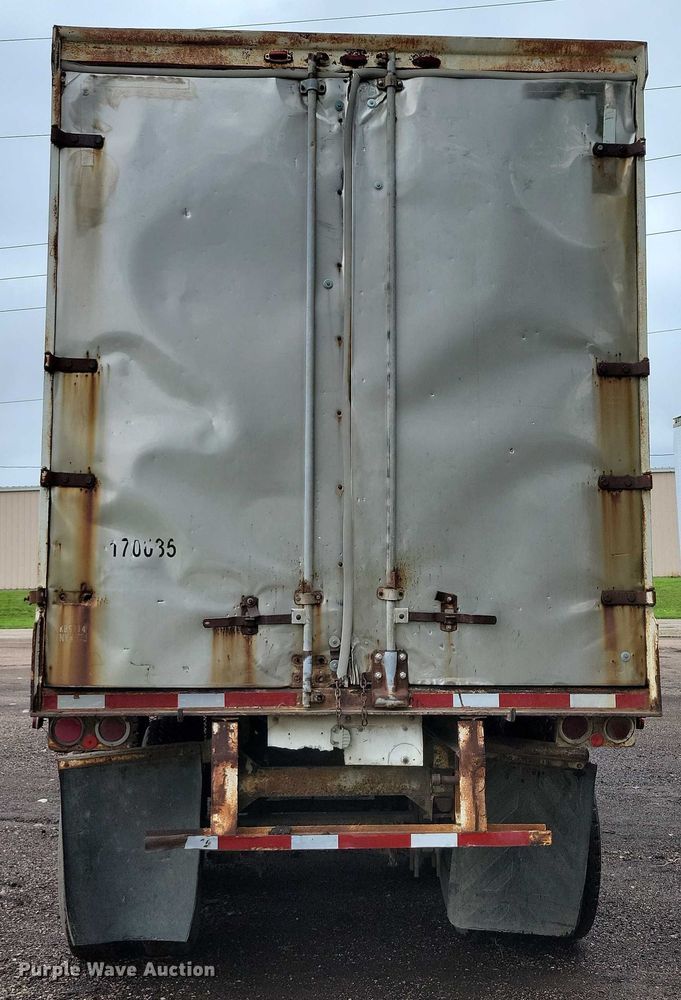 image for item EA2472 1977 Fruehauf FB8-F2-42-CST dry van trailer