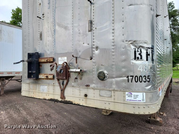 image for item EA2472 1977 Fruehauf FB8-F2-42-CST dry van trailer