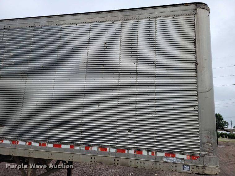 image for item EA2472 1977 Fruehauf FB8-F2-42-CST dry van trailer