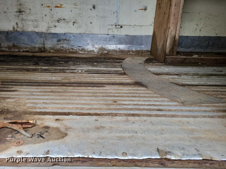 image for item EA2472 1977 Fruehauf FB8-F2-42-CST dry van trailer