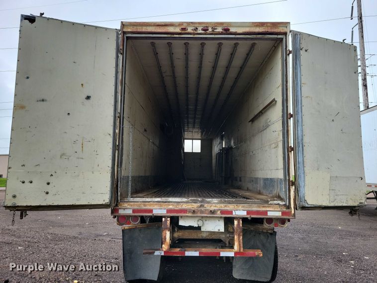 image for item EA2472 1977 Fruehauf FB8-F2-42-CST dry van trailer