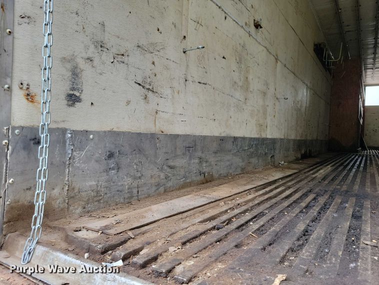 image for item EA2472 1977 Fruehauf FB8-F2-42-CST dry van trailer