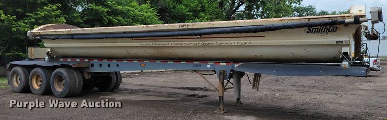 image for item EA2473 2003 SmithCo side dump trailer