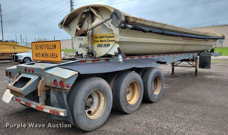 image for item EA2473 2003 SmithCo side dump trailer