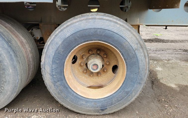 image for item EA2473 2003 SmithCo side dump trailer