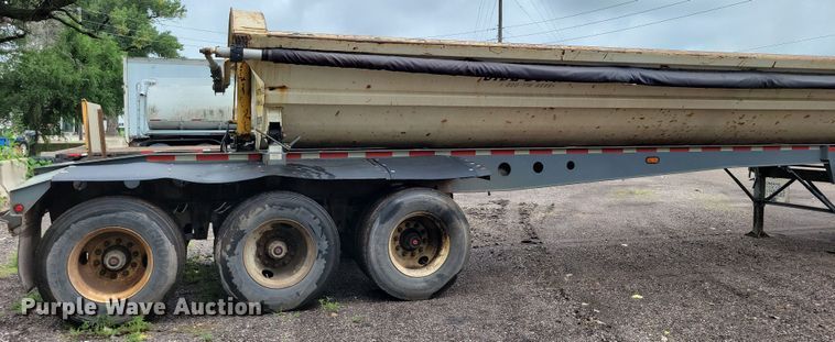 image for item EA2474 2003 SmithCo side dump trailer